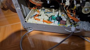 Ремонт стиралки Bosch Logixx6. Не включается. Замена амортизаторов.