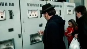 ... Почему в СССР пили из одного стакана И никто не болел ...