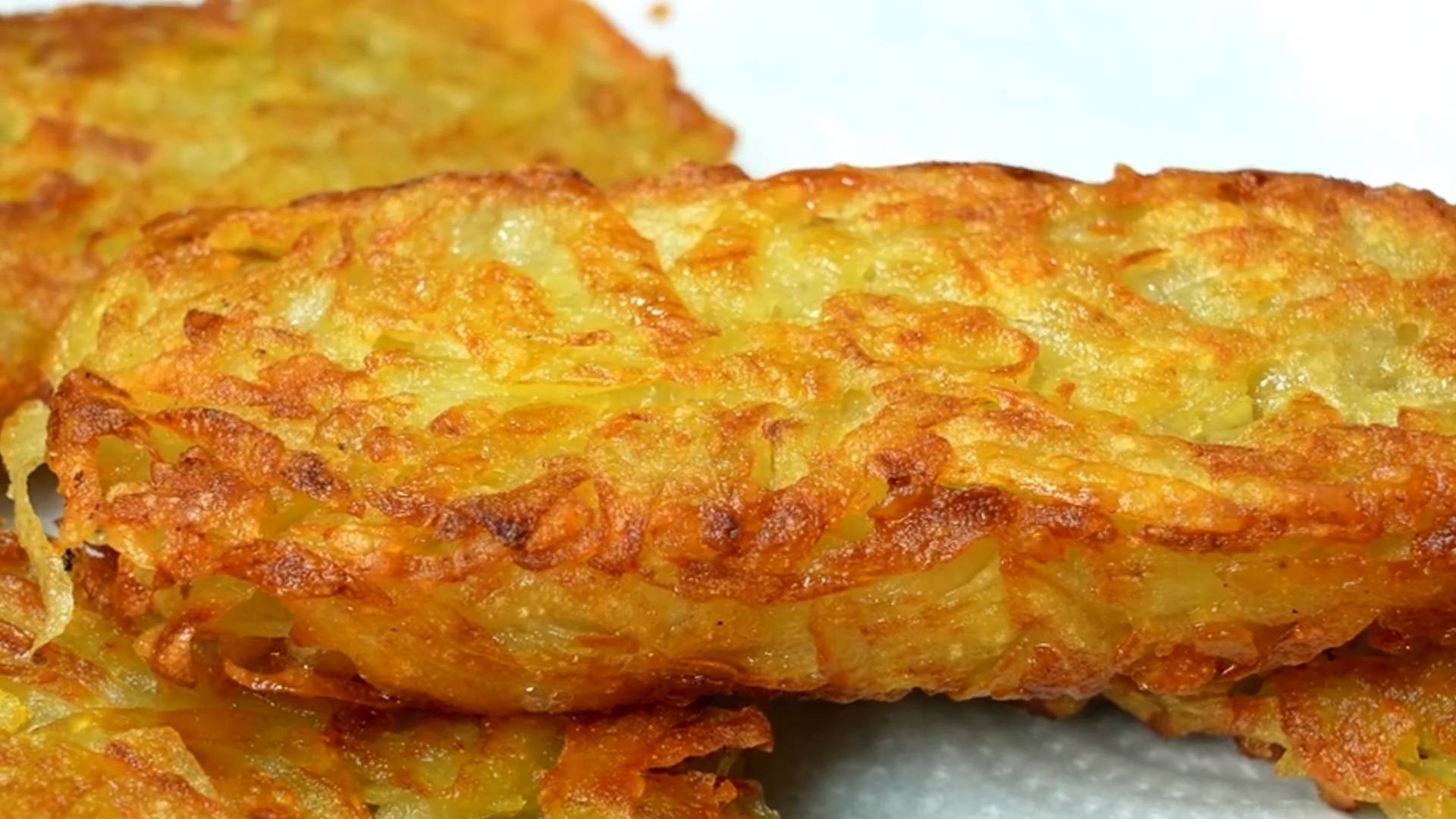 Жареная картошка с соусом смотреть онлайн