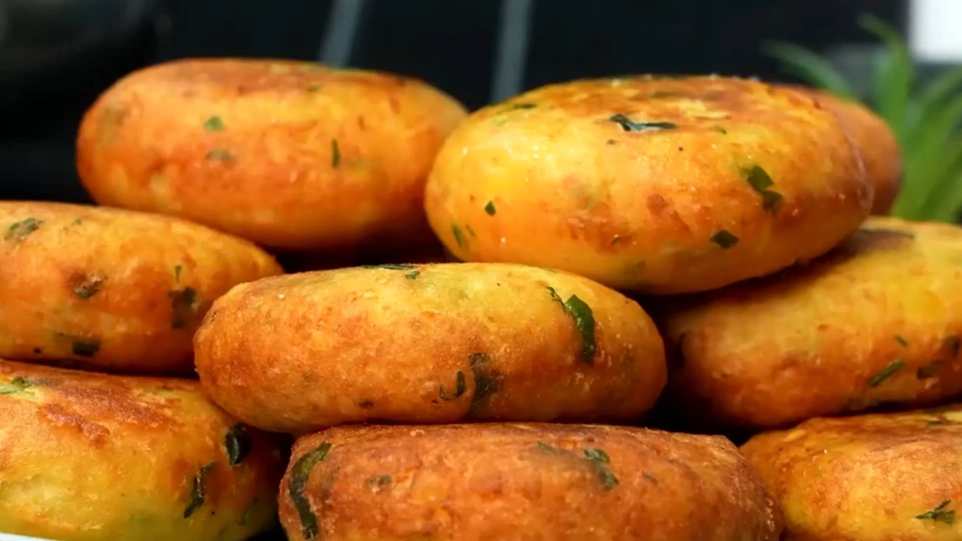 Картофельные котлеты с тунцом смотреть онлайн