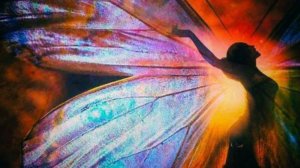 Красивая женщина