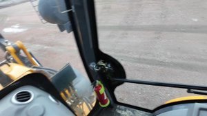 Экскаватор-погрузчик Bull 3SX - новый сотрудник Umahouse