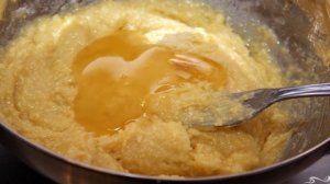 Быстрый пирог с консервированными персиками