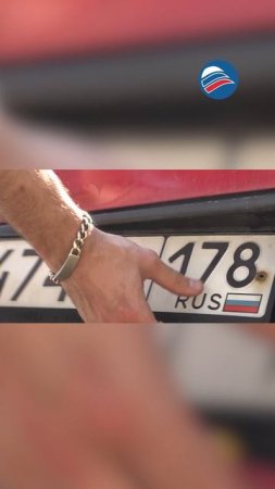 Bentley на гусеницах: в Петербурге полиция нашла «танк» блогера в нелегальной мастерской