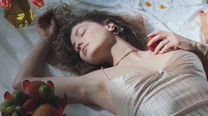 7661802-uhd_4096_2160_24fps