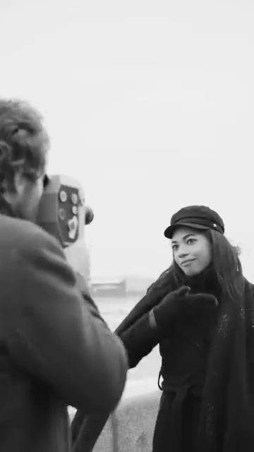 دور از تو هر شب تا سحر Аҳмад Зоҳир смотреть онлайн