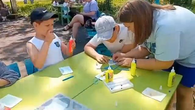 Мастер-класс «Открытка с мимозой в технике квиллинг» смотреть онлайн