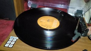 Виниловый проигрыватель lenco lS-100WD с колонками