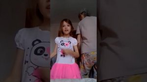 он у меня в внутри живёт, он мне покоя не дает