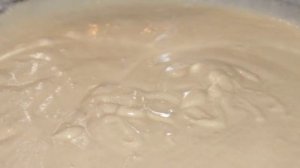 Быстрый (заливной) пирог с зелёным луком и яйцом