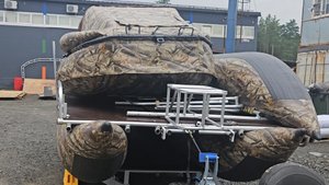 Большой катамаран для сплава по реке