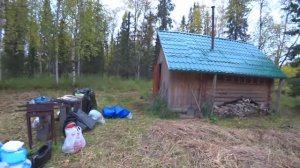 Начало путешествия по таёжным местам! Отдыхаем в лесной избе. Готовим плов в казане на костре. #1