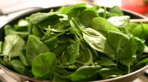 Греческий пирог с сыром и шпинатом