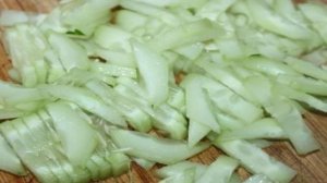 Cалат из пророщенной пшеницы