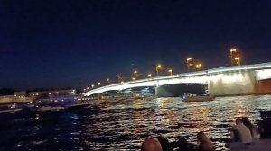 Разводка Литейного моста