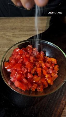 2 Запечённый баклажан с перцем, томатом и тофу