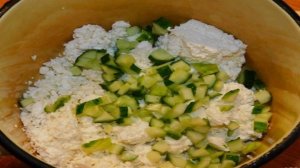 Холодный свекольник с творогом