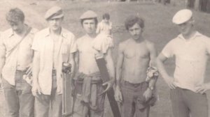 Боец с теодолитом.