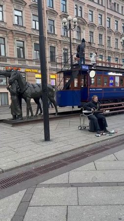 Уличный музыкант, СПБ, Россия, 2022
