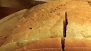 Хлебный пудинг с яблоками