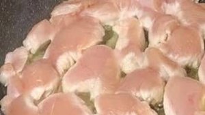 Вкуснейшее и простое ВТОРОЕ из КУРИЦЫ в сметанном соусе за минуты!