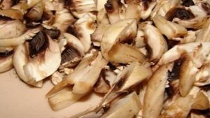 Гречка с грибами в горшочке