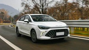 Краткий обзор Китайского BAIC U5 Plus