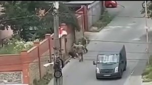 Облава ТЦК на мужчин, мешканцев загоняют как скот.