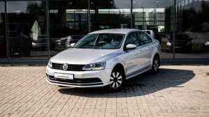 VOLKSWAGEN JETTA СЕРЕБРИСТЫЙ