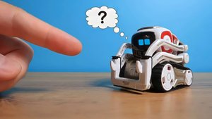 Робот с искусственным интеллектом! Он меня узнал! Anki Cozmo