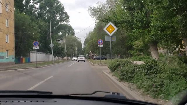 Подготовка к экзамену ГИБДД - урок вождения по городу смотреть онлайн