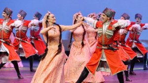 Азербайджанские танцы (танцоры и танцовщицы живут в Баку, выезжают по разным городам)