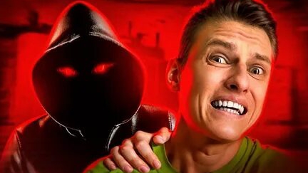 holdik МНЕ СТРАШНО МЕНЯ ПРЕСЛЕДУЮТ