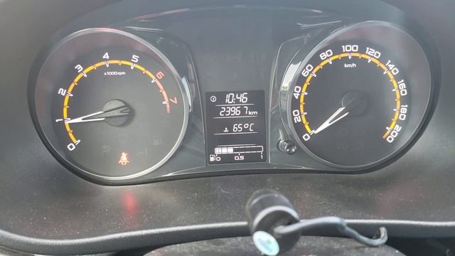 Как переключать передачи на Ладе Гранта 2 #учебнаяезда, #сцепление, #переключение смотреть онлайн