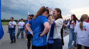 Забег по взлетно-посадочной полосе в «Пулково»: 800 спортсменов, трек для собак и памятные медали