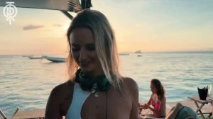 Tori Levett - Live @  Pontoon - Bali / Melodic Techno & Afro House Mix