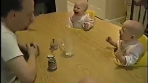 УДОБСТВА ВОСПИТАНИЯ))) ВИДЕО ПРИКОЛЫ 2025))) ОТЕЦ И ЧЕТВЕРО ДЕТЕЙ