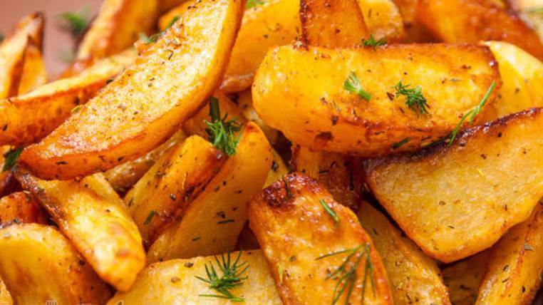 Картофель 👍дольками запеченный в духовке это недорогое ароматное блюдо вкусные и простые рецепты