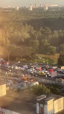 ‼️На Волгоградском проспекте произошло крупное ДТП — столкнулись три автомобиля‼️