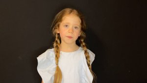 Шелобанова Арина 6 лет. Визитка на английском языке