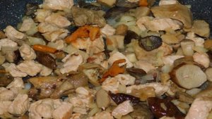 Гречневая запеканка с мясом и грибами