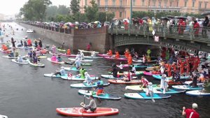 В Петербурге в десятый раз состоялся фестиваль "Фонтанка SUP"