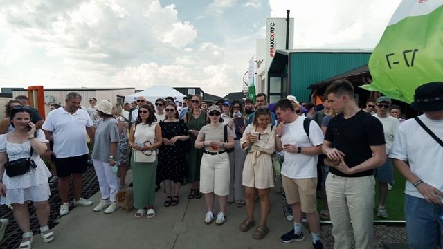 ЭКСКУРСИЯ по Open Village 🏡 смотреть онлайн