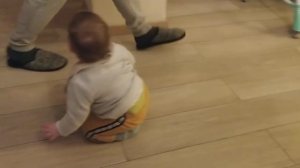 МАЛЕНЬКИЙ НУ ОЧЕНЬ МАЛЕНЬКИЙ МАЛЬЧИК ЛОВИТ СПИНЕР))) СМОТРЕТЬ ВИДЕО ПРИКОЛ 2025