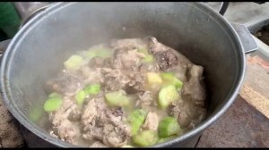 Курица с шампиньонами и кабачками
