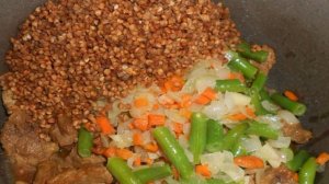 Гречка, тушенная с мясом