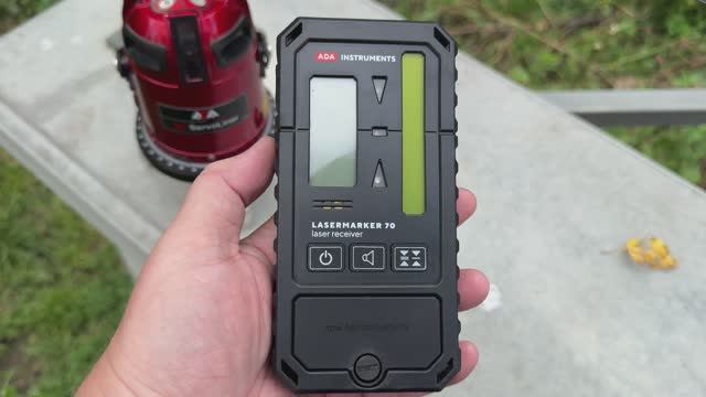 Приемник лазерного луча ADA LASERMARKER 70. Тест на улице в солнечный день. 40м. смотреть онлайн