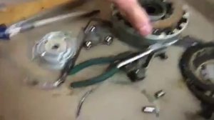 замена дисков сцепления на двигателе квадроцикла смотреть внимательно