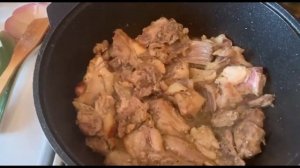 Правильный жареный кролик с луком