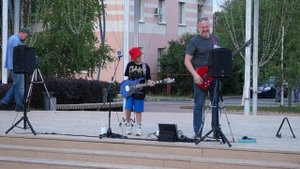 Культурная среда Лев и Папа Песни Виктора Цоя.